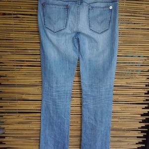 GUESS Elliott 31x32 Straight Light Wash Jeans